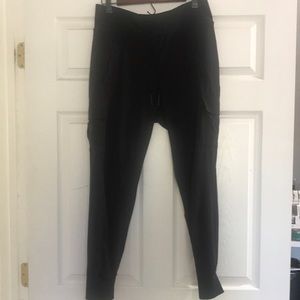 Athleta Sutton jogger size 8 black